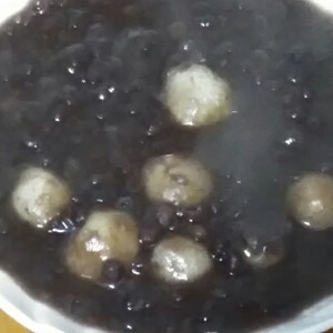 小豆缶で白玉団子